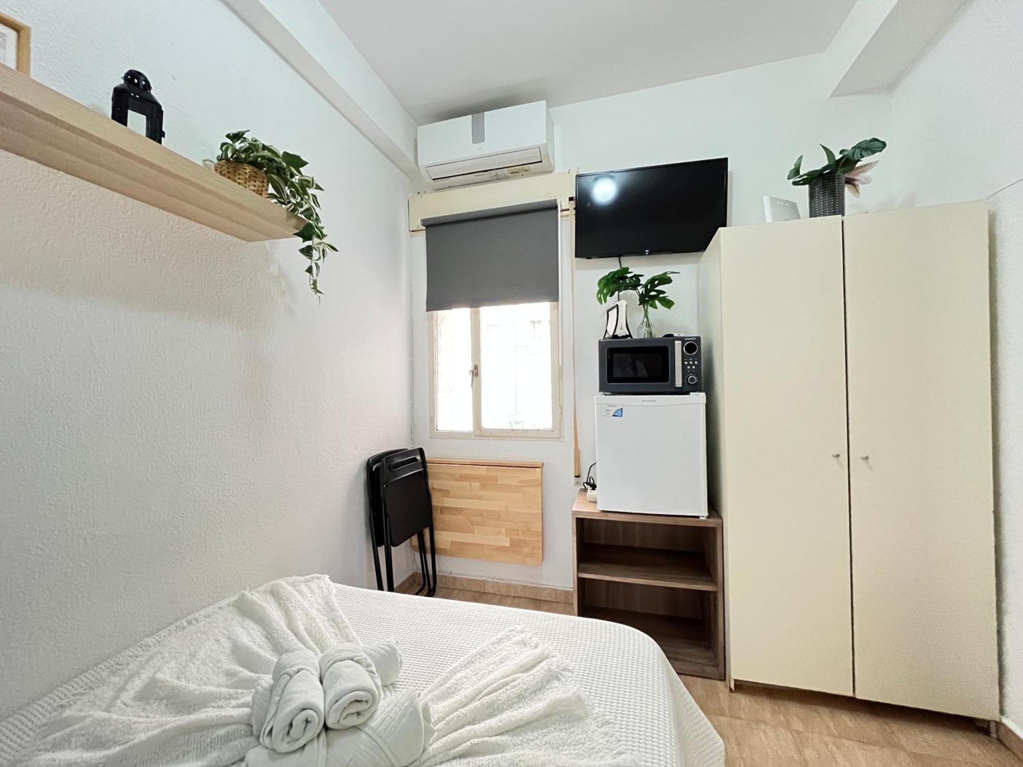 Estudio Augusto Acogedor 2 Temporal Madrid Ngoại thất bức ảnh